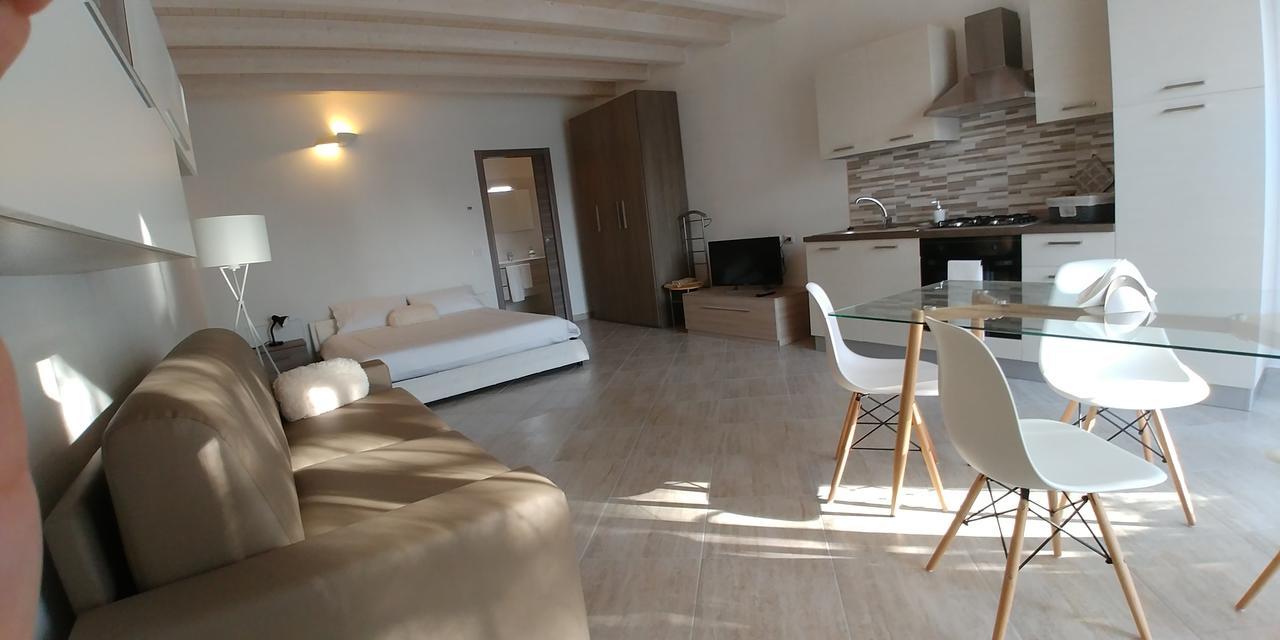 Paradeisos Residence Sas Somma Lombardo Luaran gambar