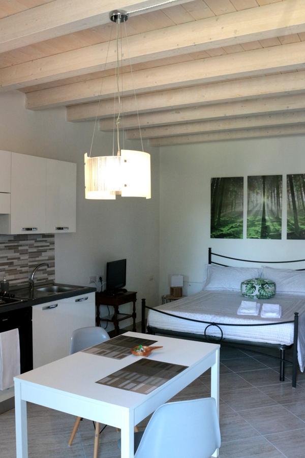 Paradeisos Residence Sas Somma Lombardo Luaran gambar