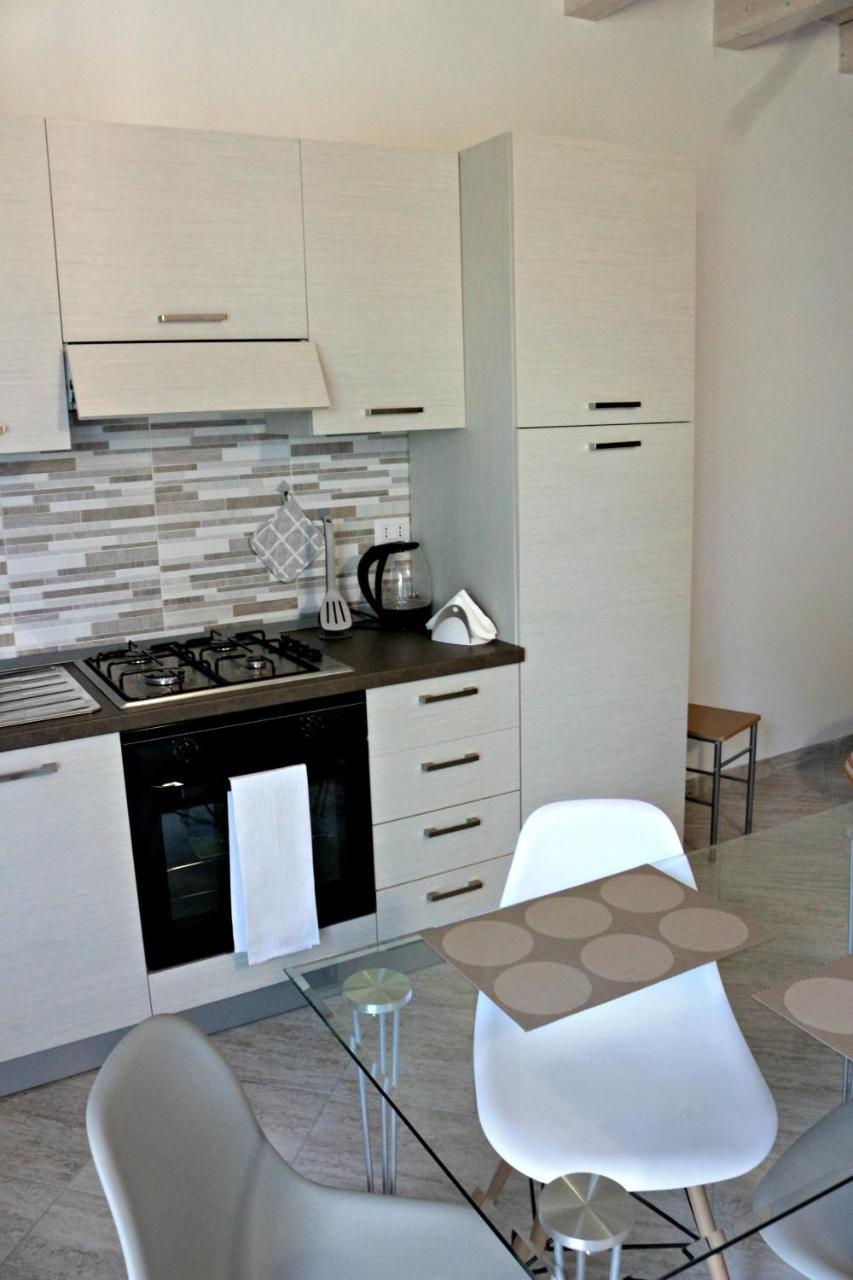 Paradeisos Residence Sas Somma Lombardo Luaran gambar