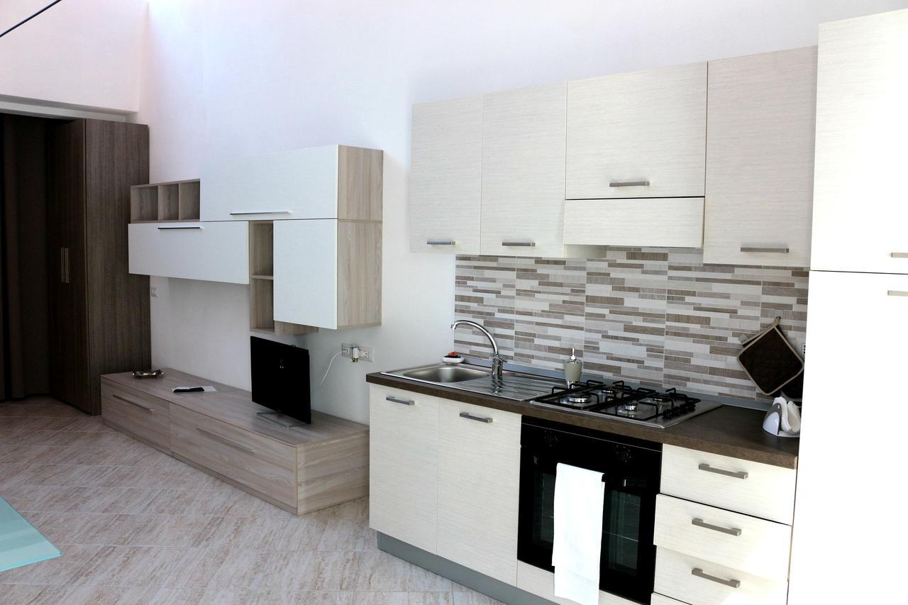 Paradeisos Residence Sas Somma Lombardo Luaran gambar