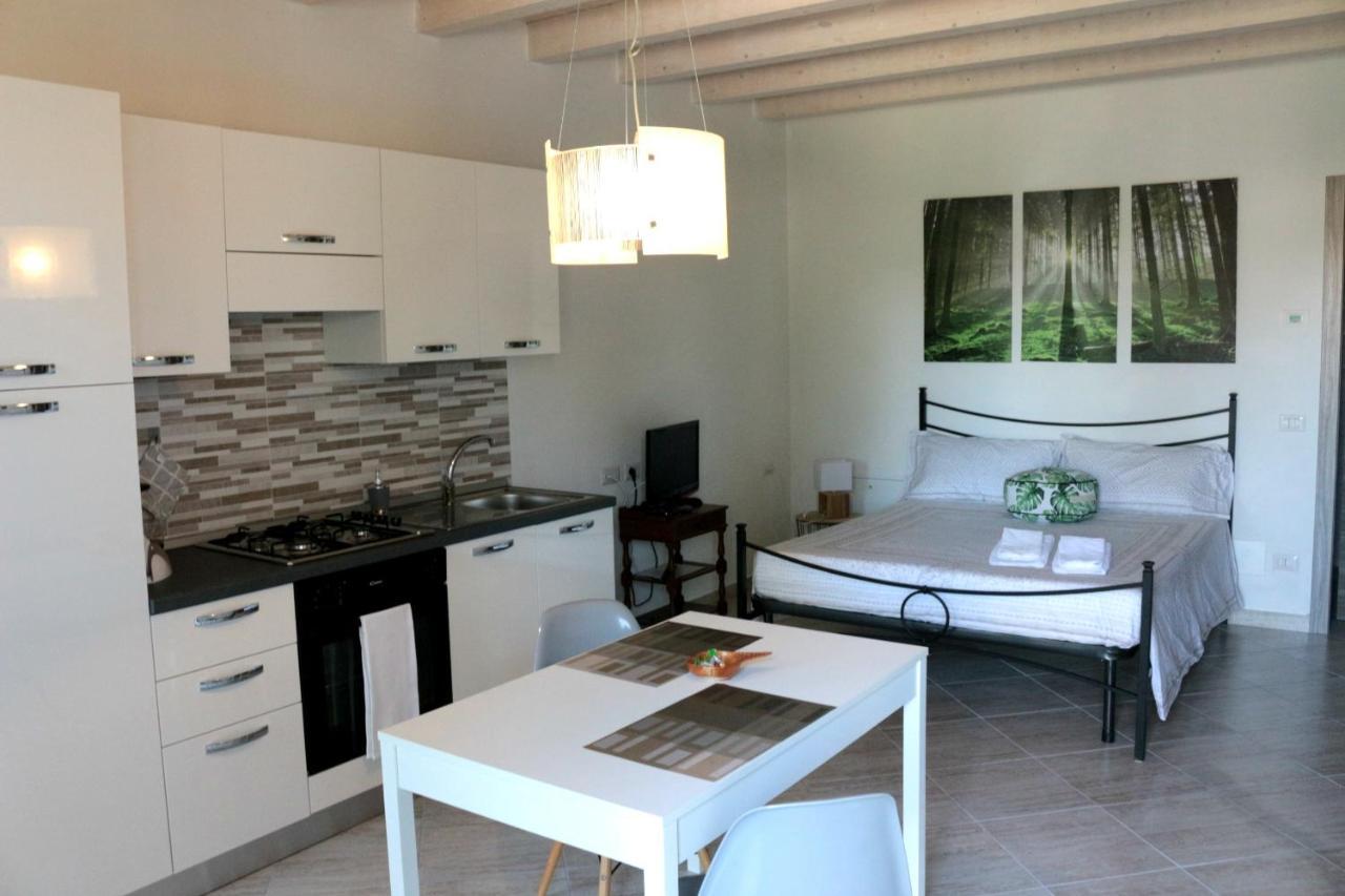 Paradeisos Residence Sas Somma Lombardo Luaran gambar